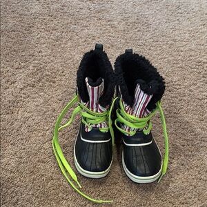 Kids Winter Boots with Neon Green Laces